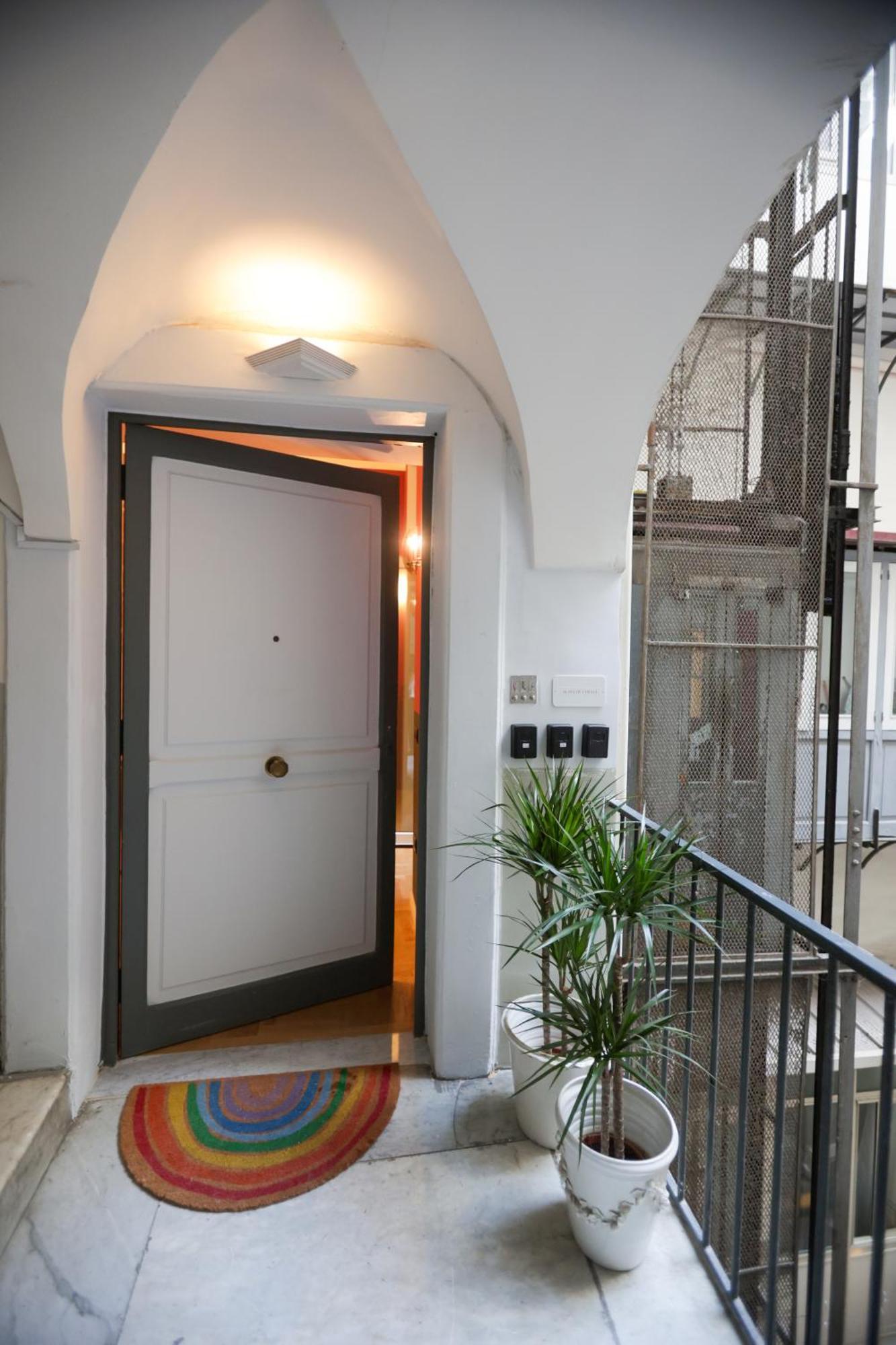 Alma De Chiaja - Design Suites & Apartments Napoli Esterno foto